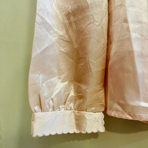 Pink satin blouse - Picture 5 of 8